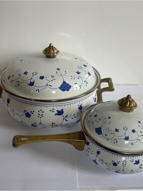 Vintage 70’s White and Blue Floral Danish Style Enamel Casserole Saucepan Set